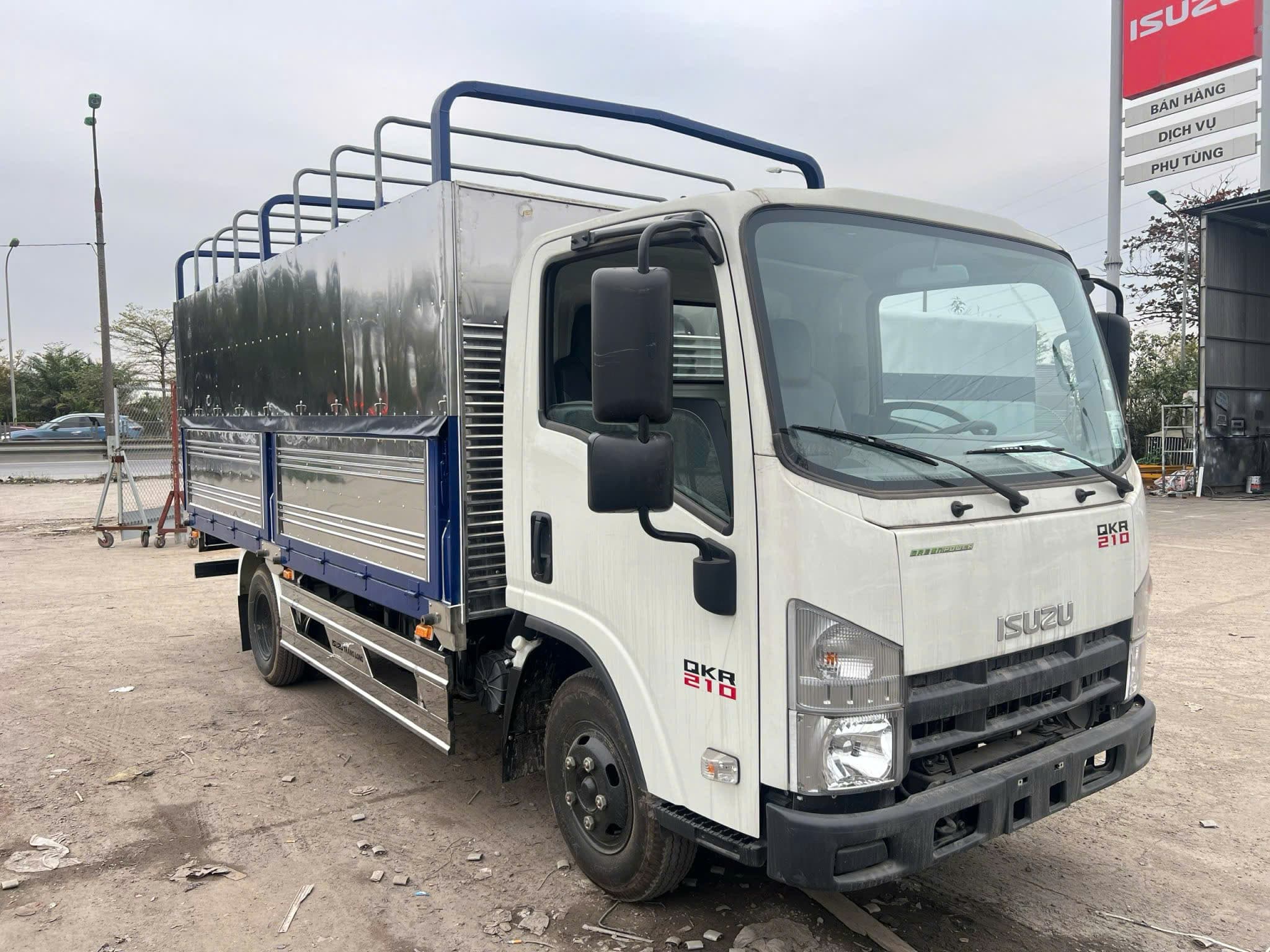 Xe tải Isuzu QKR 210 thùng bạt 2 tấn - Isuzu Thăng Long
