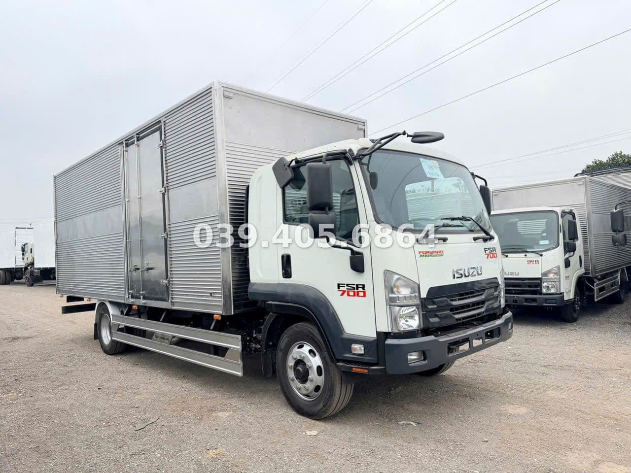 Xe tải Isuzu FSR 700 thùng kín 7.6 tấn - Isuzu Thăng Long